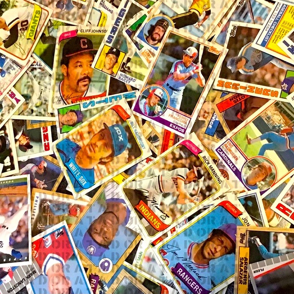 Topps Baseball Lot-Box of 350 Topps Baseball Hobby Box Vintage Collector… - Picture 1 of 2